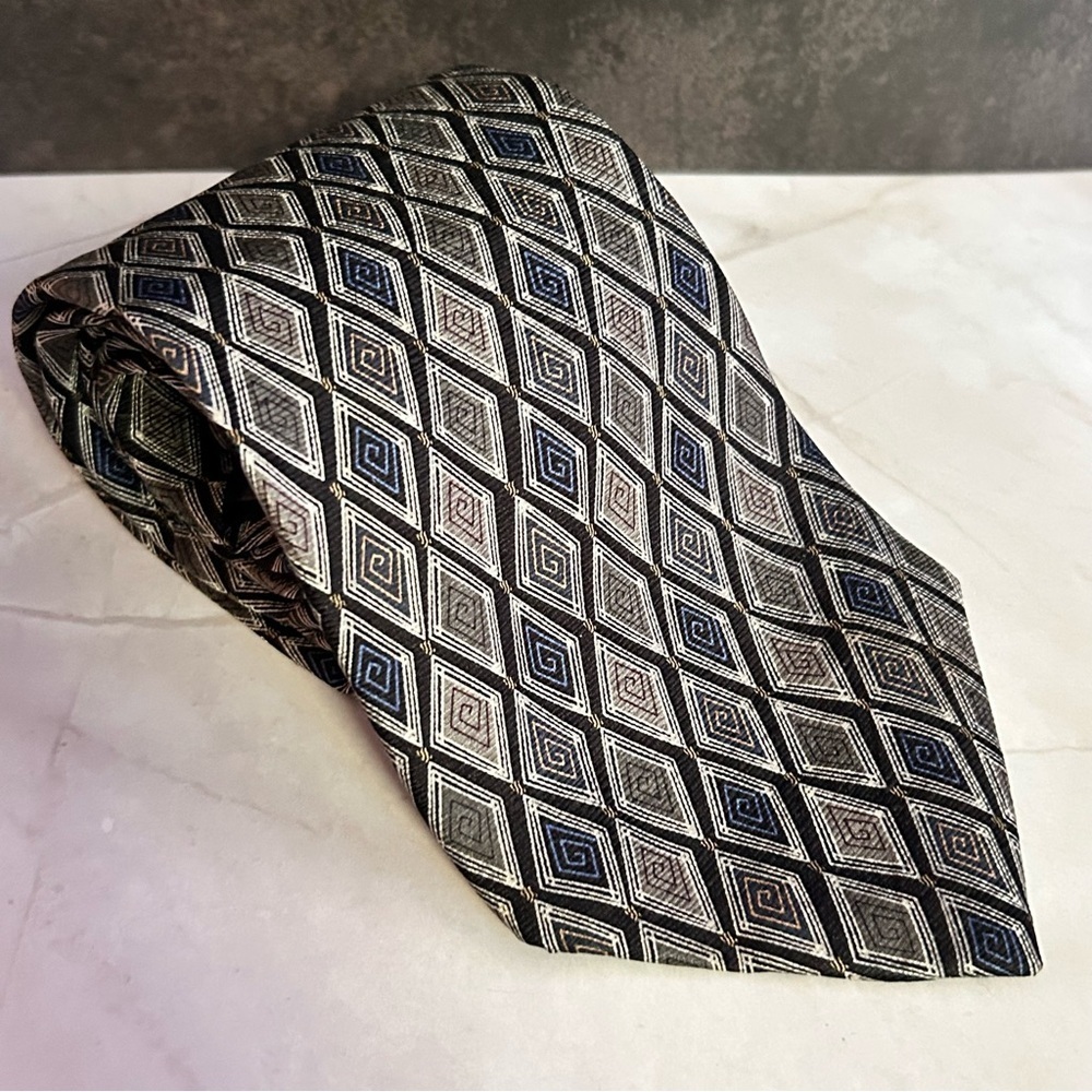 Dover Arrow Silk Diamond Patterned Black, Gray, and Blue 56” Tie